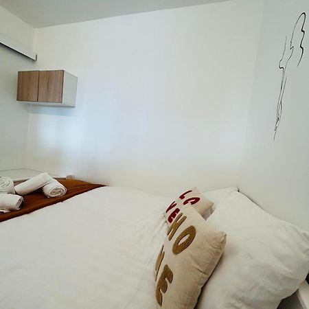 Agreable Studio Chantilly Avec Balcon Et Parking Securise Pau Exterior photo